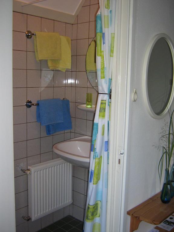 B&B De Esdoorn Norg Стая снимка